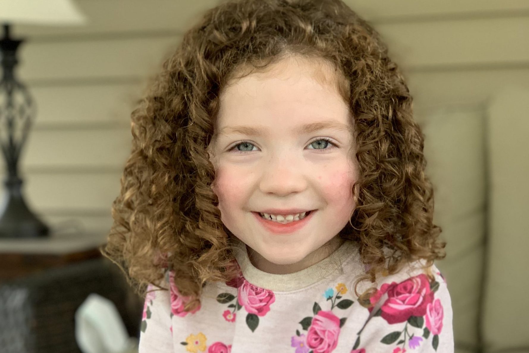 girl with curly hair