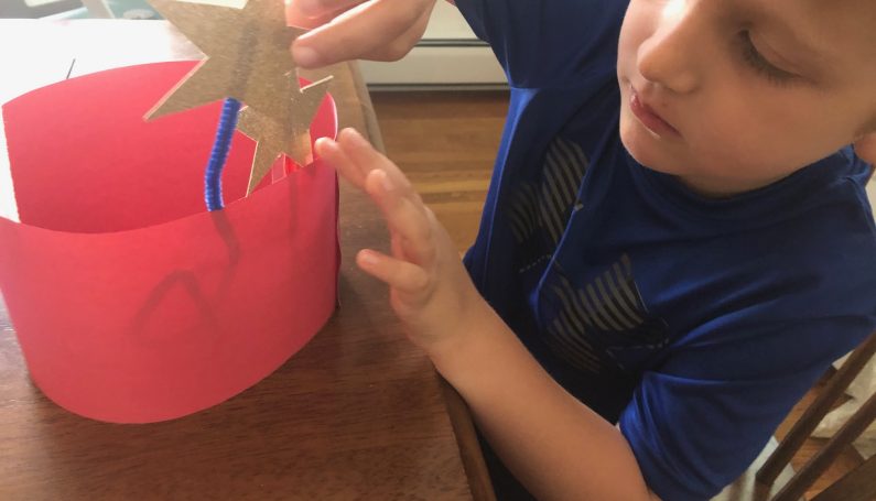 Fourth of July paper crowns - Boston Moms