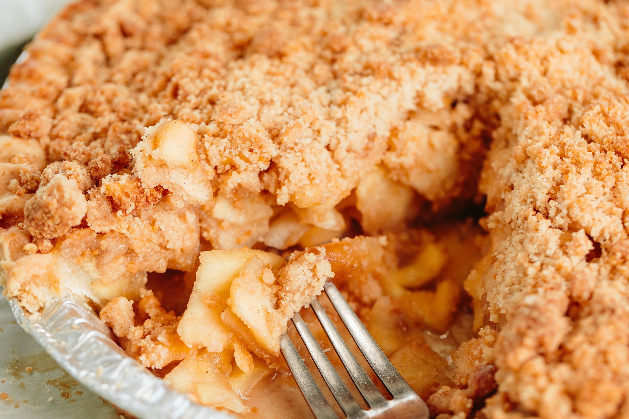 Petsi Pies apple crumb pie (best apple desserts in Boston)