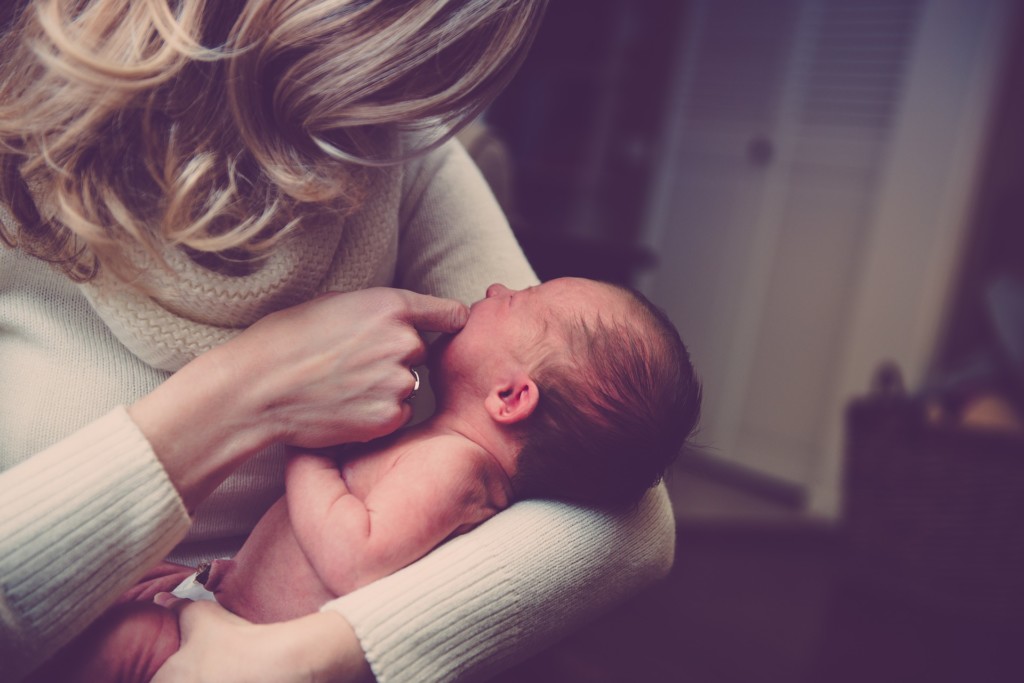 Staying Home :: Understanding Isolation as a Stay-at-Home Mom | Boston Moms Blog