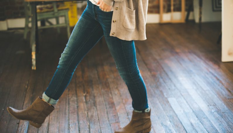 Why I Don't Wear Yoga Pants in Public (and Neither Should You)