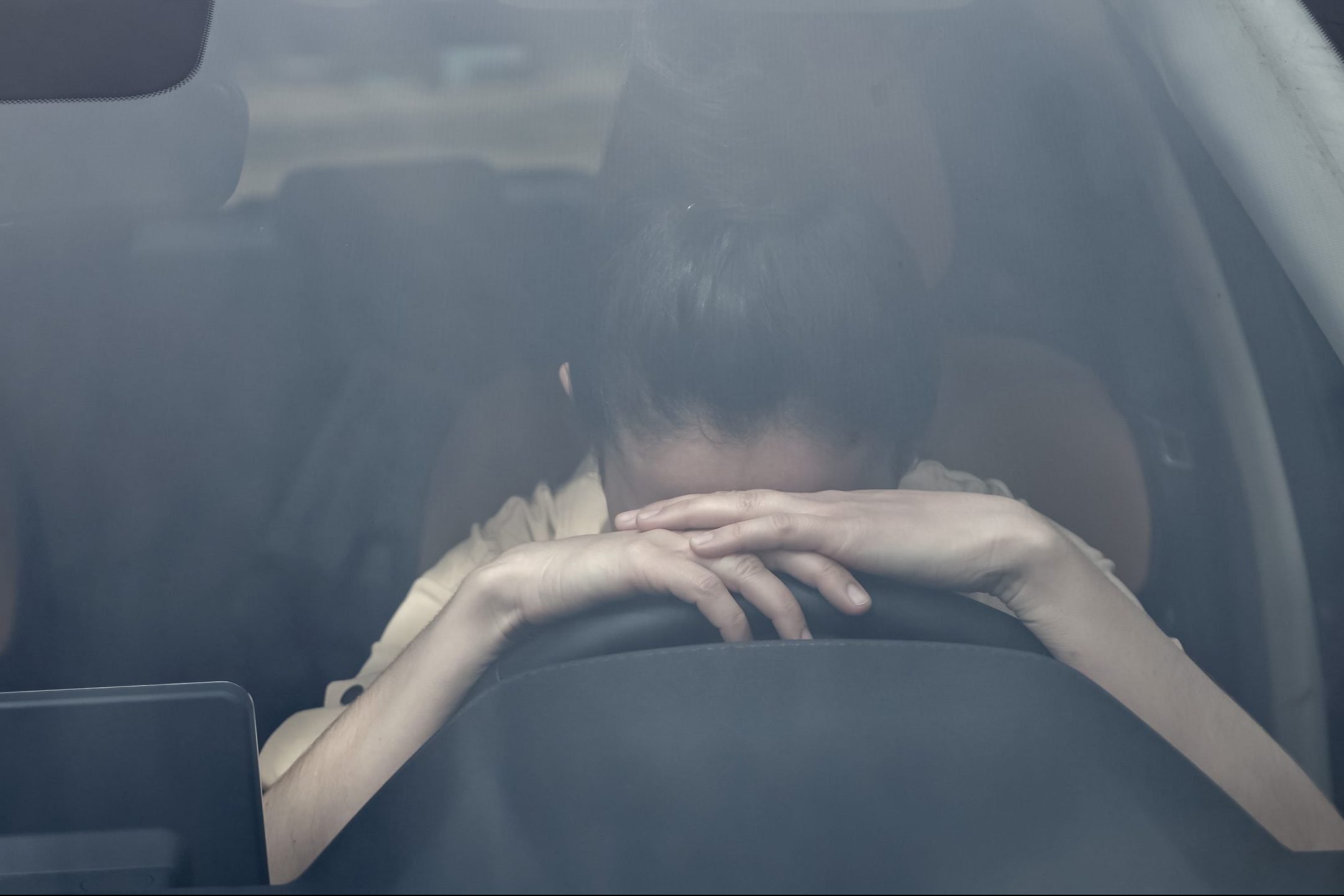 sad woman in car, mom guilt, last day I will cry in a parking lot