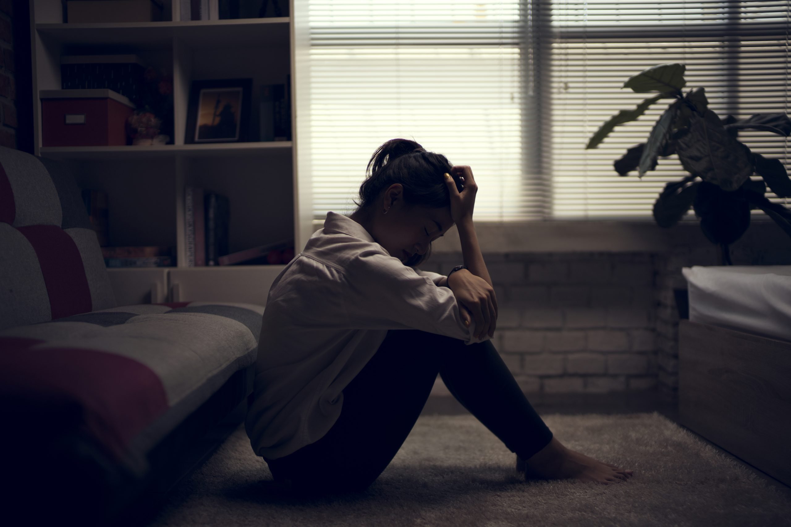 woman feeling depressed, mom with invisible disability, multiple sclerosis