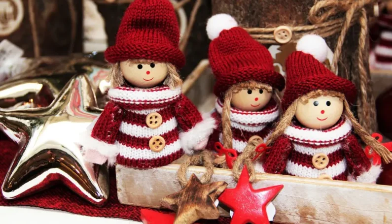 elf on the shelf - Boston Moms Blog