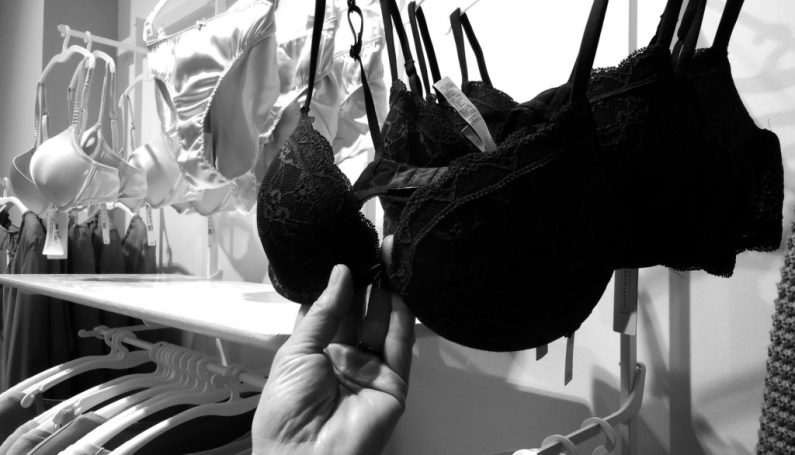 bra fitting - Boston Moms Blog