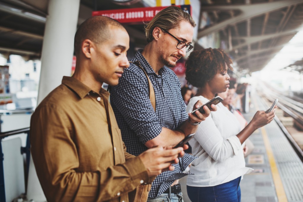 smartphone - Boston Moms Blog