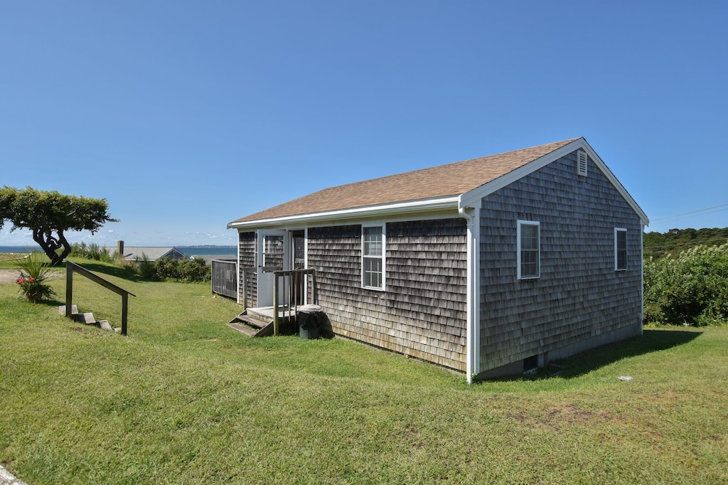 Cottage on bluff in Truro MA