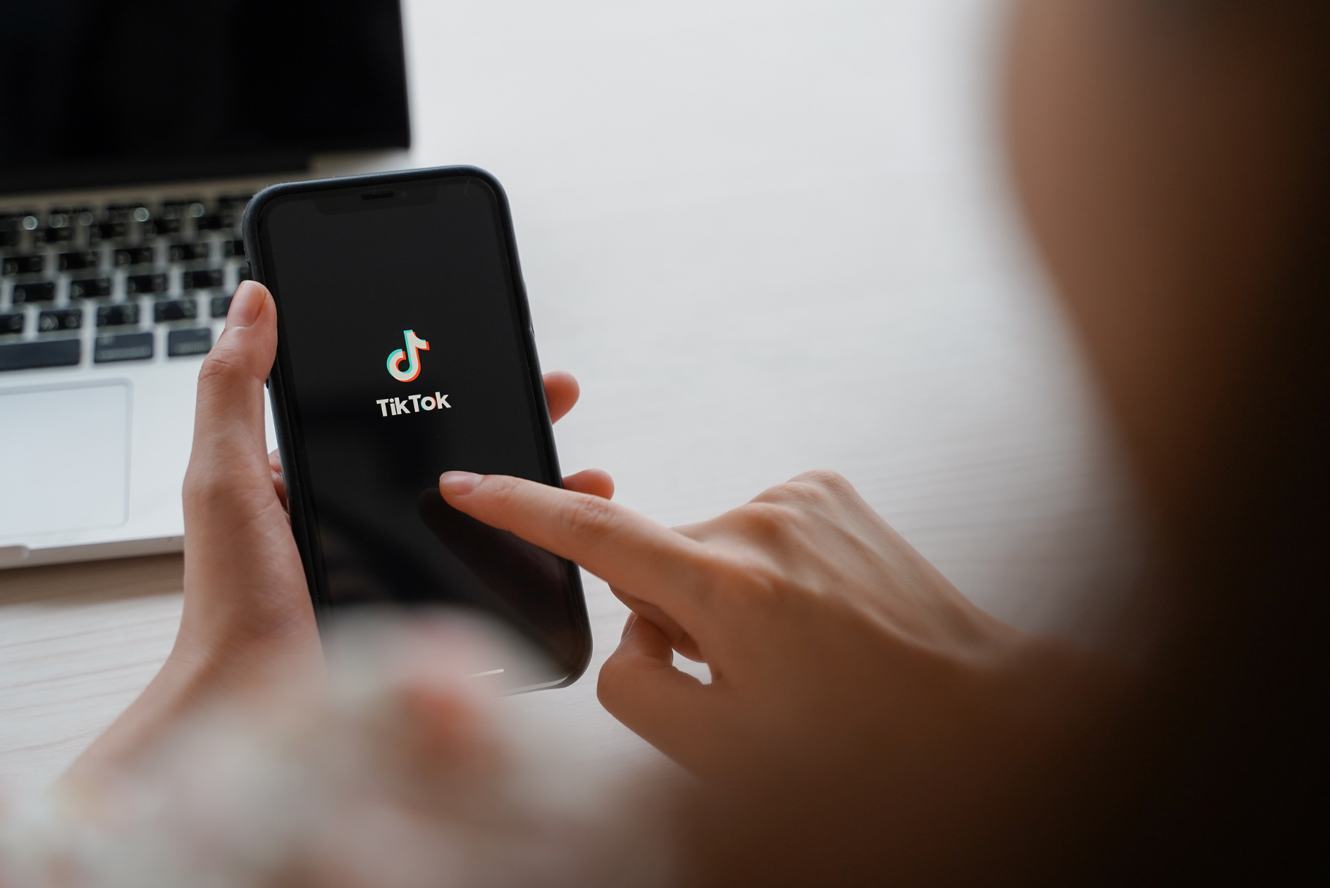 Canva TikTok Banner
